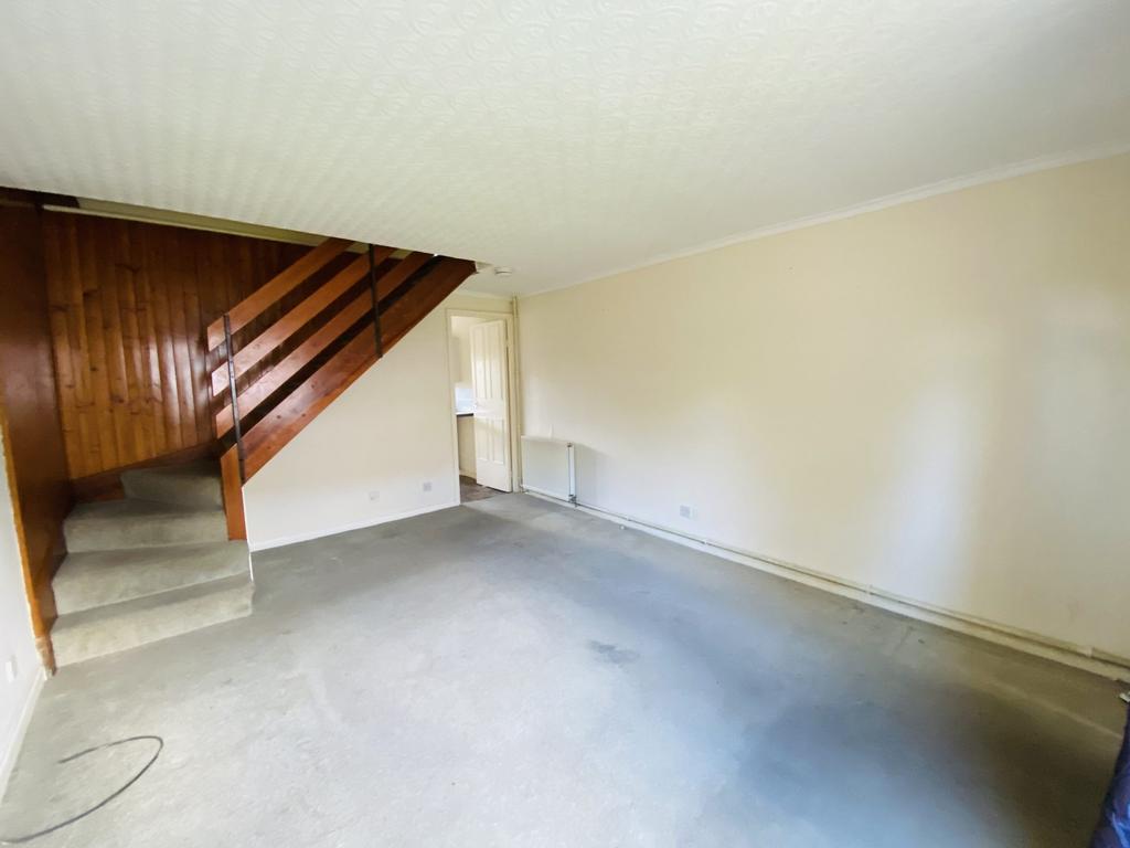 16 Elderbank Place, Dumfries, DG1 4RY 2 bed semidetached house for