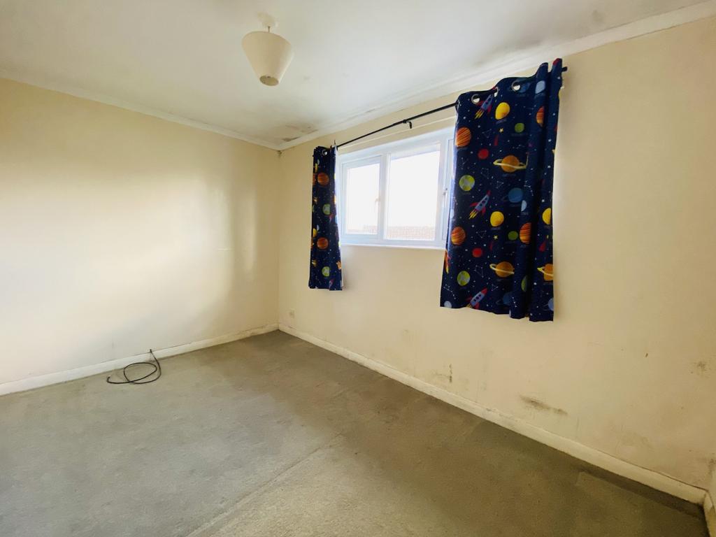 16 Elderbank Place, Dumfries, DG1 4 RY - Braidwoods