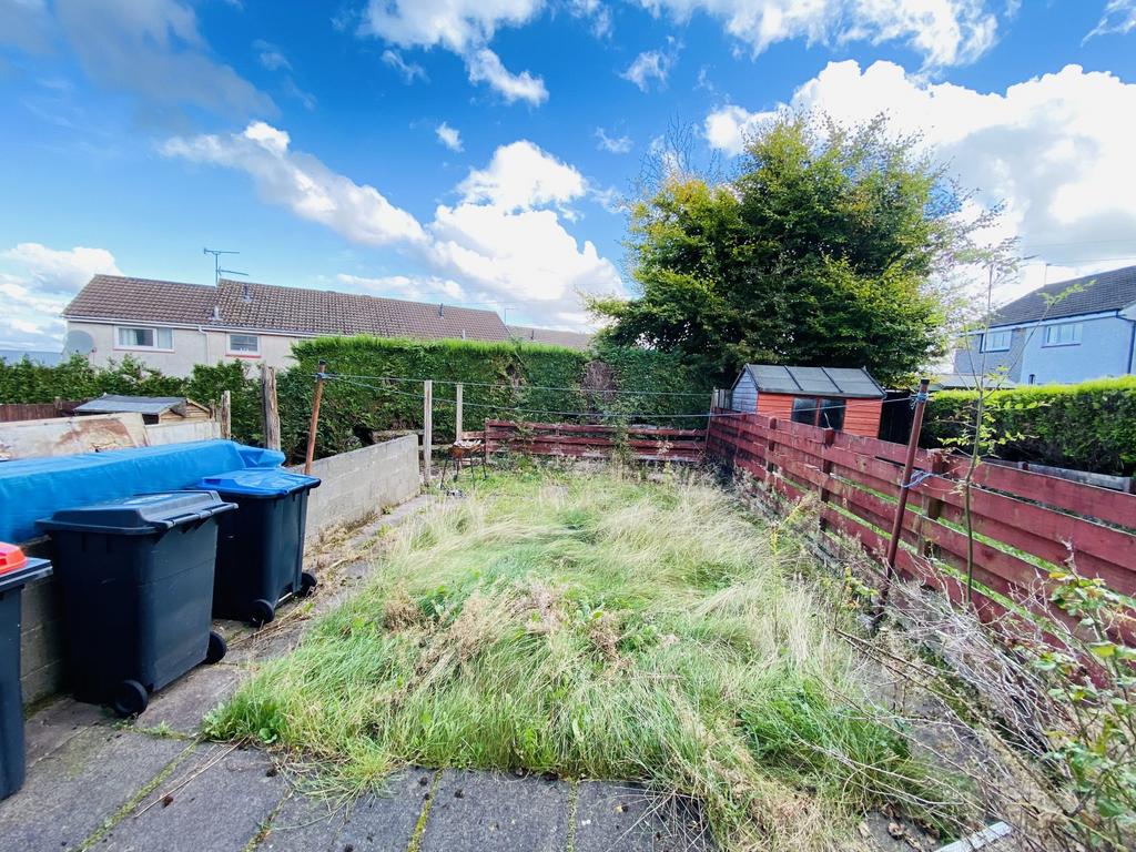 16 Elderbank Place, Dumfries, DG1 4 RY - Braidwoods