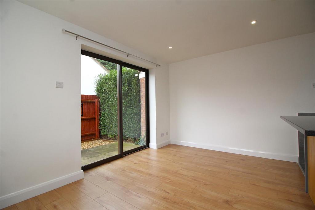 Living room 2 .JPG