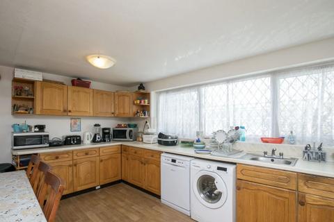 4 bedroom terraced house for sale, Wheatlands, Hounslow TW5