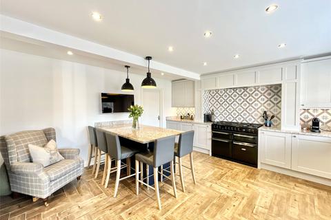 4 Ashfield Park, Whickham, Newcastle Upon Tyne, NE16 4SQ
