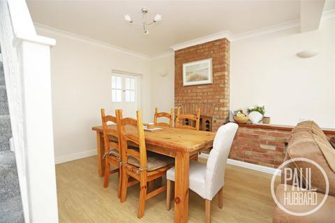 3 bedroom terraced house for sale, Oaklands Terrace, Kessingland, NR33