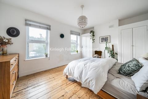 3 bedroom house to rent, Graveney Road Tooting SW17