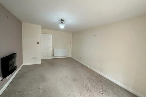 2 bedroom bungalow to rent, Trent Way, Newark, Nottinghamshire, NG24