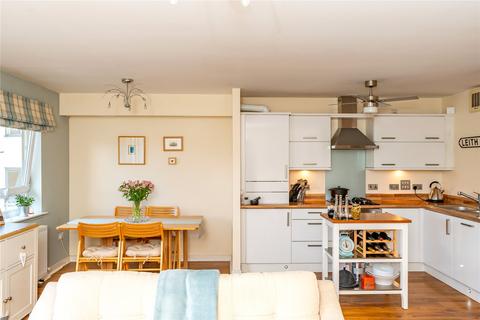 Flat 9, 3 Newhaven Road, Edinburgh, EH6 5PD