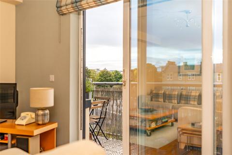 Flat 9, 3 Newhaven Road, Edinburgh, EH6 5PD