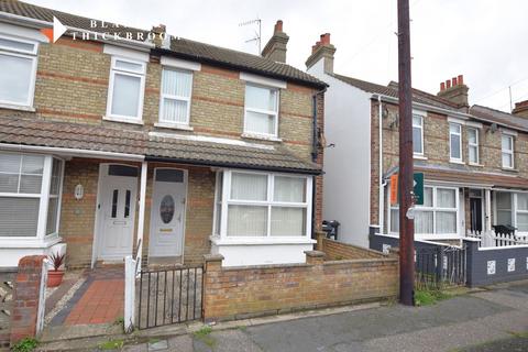 2 bedroom semi-detached house for sale, Crossfield Road, Clacton-on-Sea