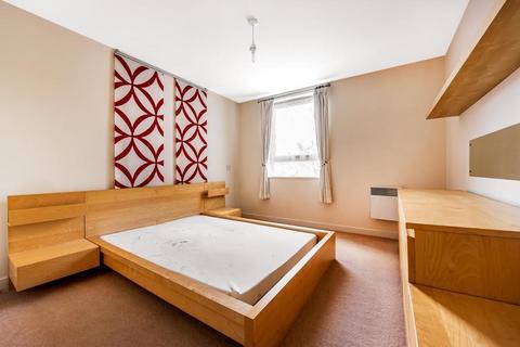 1 bedroom flat for sale, Tuns Lane, Slough SL1