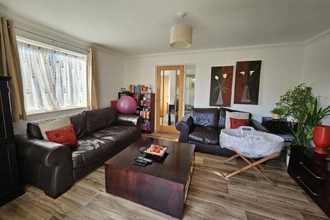 3 bedroom end of terrace house for sale, Green Close, Truro, TR1 2DD