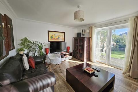 8a Green Close, Truro, TR1 2DD