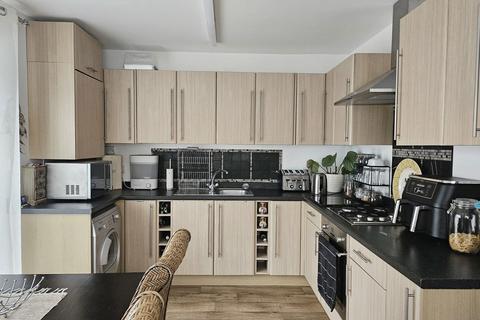 8a Green Close, Truro, TR1 2DD