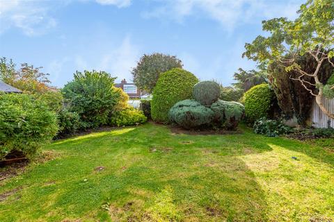 3 bedroom detached bungalow for sale, Penshurst Close, Longfield DA3