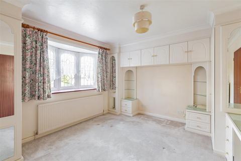 3 Penshurst Close, Longfield, DA3 7LN