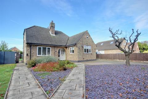 3 bedroom detached bungalow for sale, St. Margarets Avenue, Cottingham