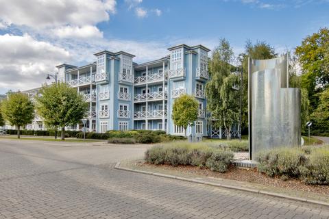 2 bedroom apartment for sale, Lambe Close, Snodland, Kent, ME6