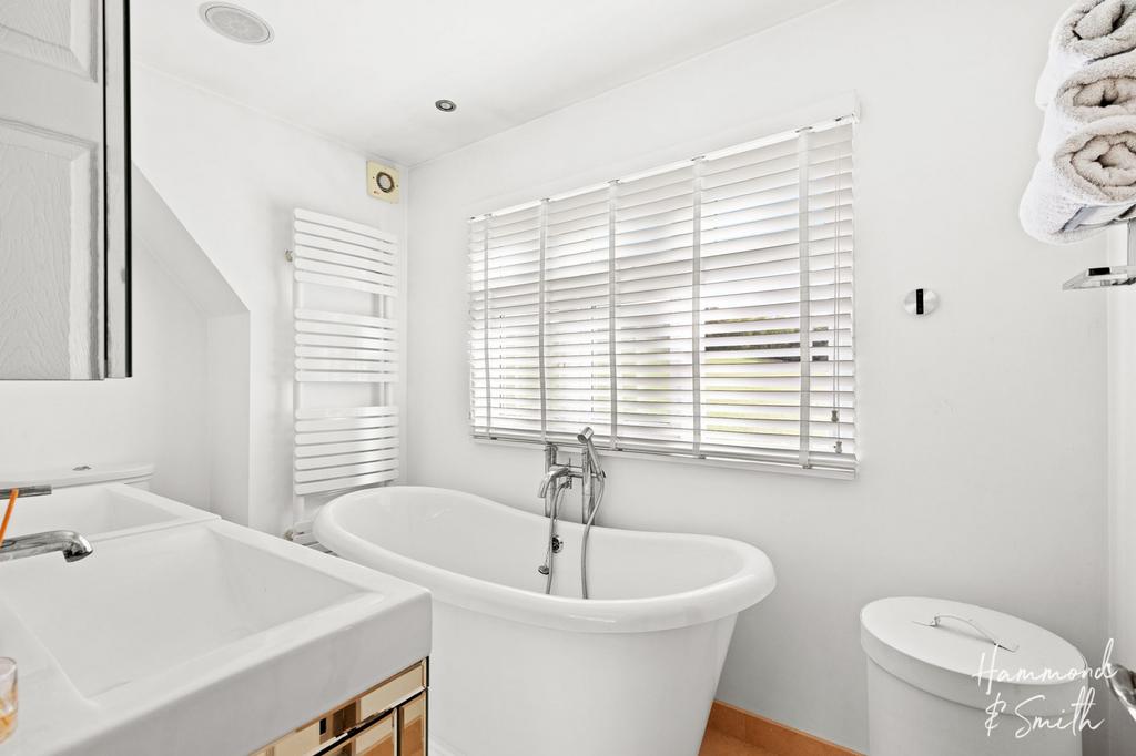 En-suite Bathroom