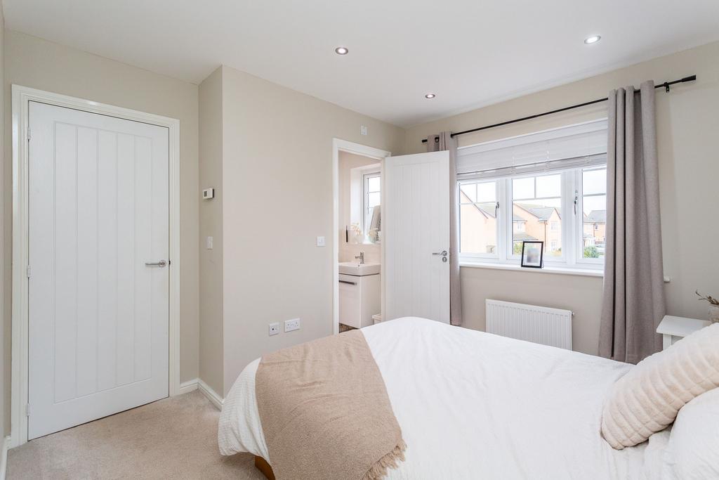 Bedroom 1b