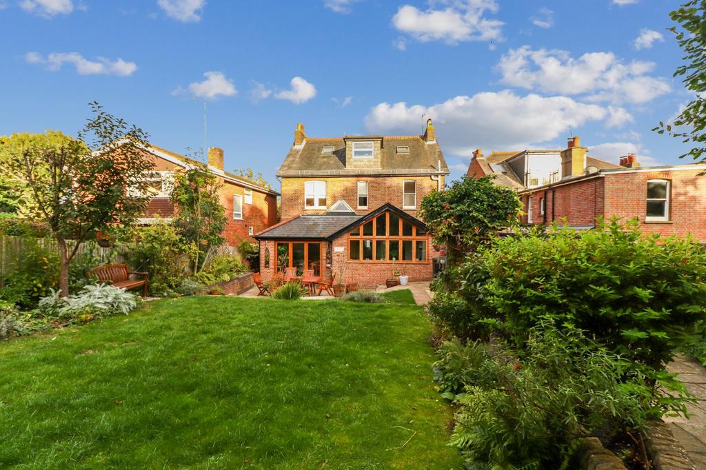 Stanley Avenue, Chesham... 5 bed detached house for sale £1,350,000