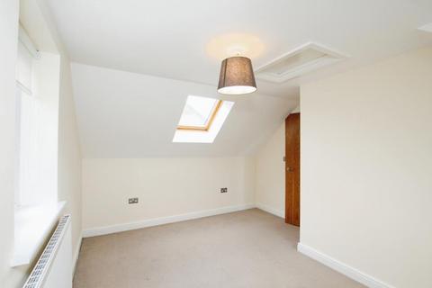 2 bedroom detached house to rent, Meg Thatchers Green, Bristol BS5