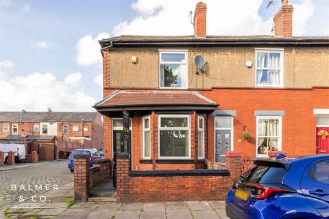 3 bedroom end of terrace house for sale, Weston Street, Atherton M46