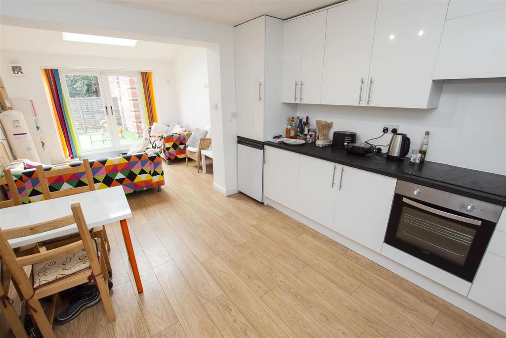 Open Plan Kitchen/ Living Area