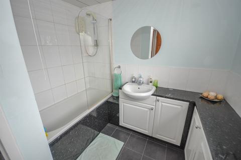 3 bedroom semi-detached house for sale, Gainsborough Avenue, South Shields