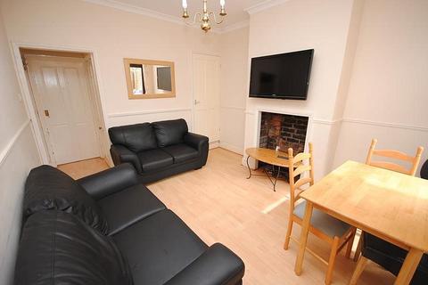 4 bedroom house to rent, George Street, Leicestershire LE11