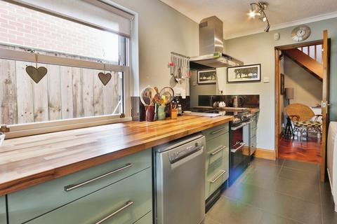 4 bedroom detached house for sale, Chapel Cottages, Burstwick, Hull, East Riding of Yorkshire, HU12 9EP