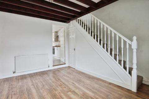 2 bedroom end of terrace house for sale, Manor Cottages, South End, Roos, Hull, HU12 0HE