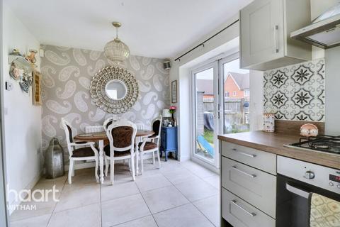 3 bedroom link detached house for sale, Brown Close, Witham