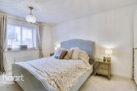 11 Brown Close, Witham, CM8 2GJ