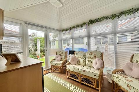 2 Barton Crescent, Paignton, TQ3 3JE