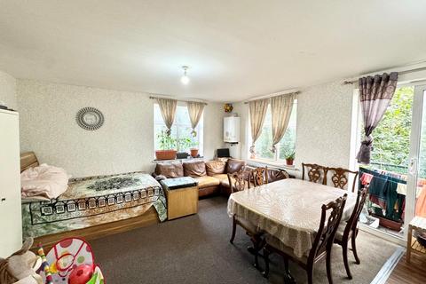 1 bedroom flat for sale, Romford Road, London E7