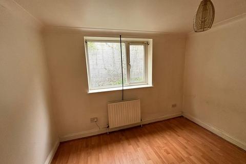 1 bedroom flat for sale, St. Francis Close, Rochester ME2