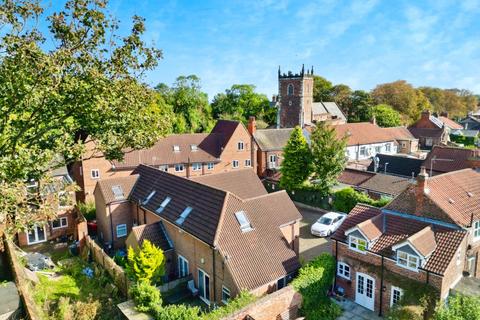 1 bedroom end of terrace house for sale, St. James Court, Church Street, Sutton-On-Hull, HU7 4TA