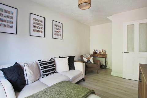 1 bedroom end of terrace house for sale, St. James Court, Church Street, Sutton-On-Hull, HU7 4TA