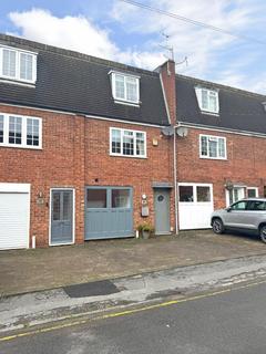 3 bedroom house to rent, Holtom Street, Stratford-Upon-Avon CV37