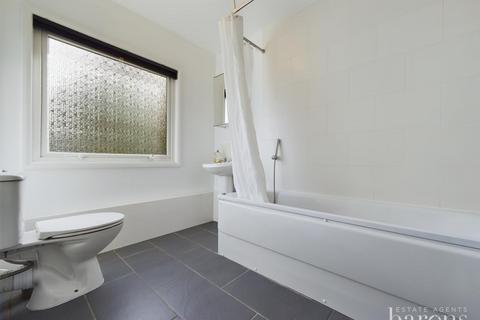 461 Abbey Road, Popley, Basingstoke, RG24 9EW
