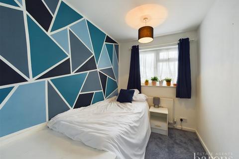 34 Mathias Walk, Basingstoke, RG22 4EQ