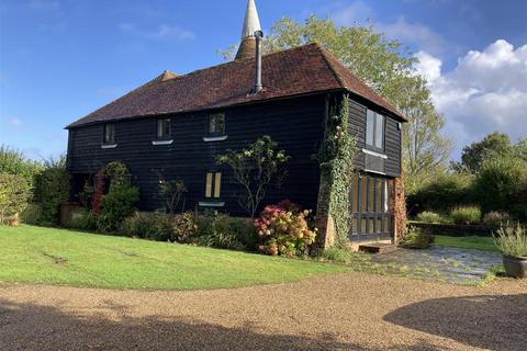 4 bedroom detached house to rent, Halden Lane, Benenden TN17