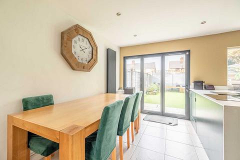 3 bedroom end of terrace house for sale, Norelands Drive, Burnham SL1