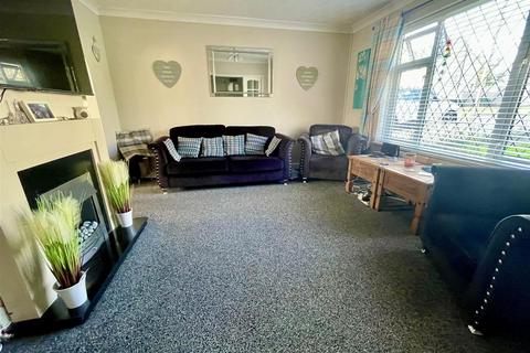 4 bedroom terraced house for sale, Bourne Road, Moredon, Swindon