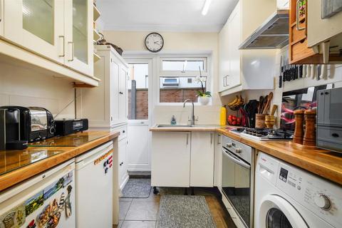 2 bedroom flat for sale, Oldfield Road, Willesen Junction, London