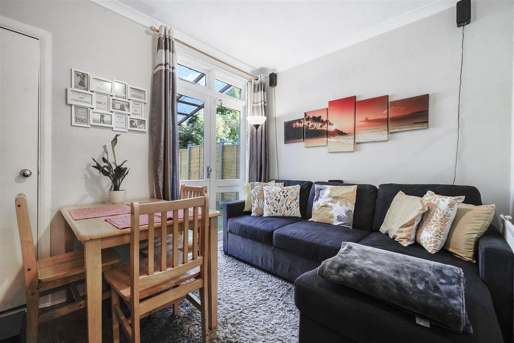 French doors to garden from reception room