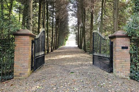 6 bedroom detached house for sale, Six Ashes, Bridgnorth