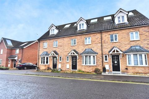 4 bedroom terraced house to rent, Sycamore Drive, Beck Row, Bury St. Edmunds, Suffolk, IP28