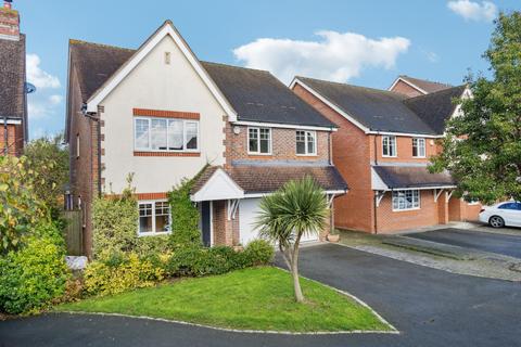 5 bedroom detached house for sale, Barley Mead, Cox Green