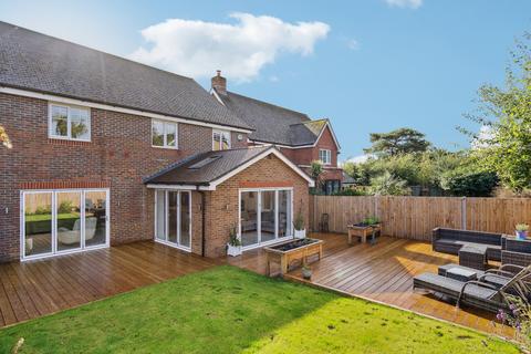 5 bedroom detached house for sale, Barley Mead, Cox Green