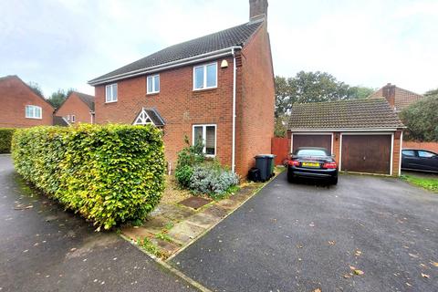 4 bedroom detached house to rent, Creech View, Waterlooville PO7